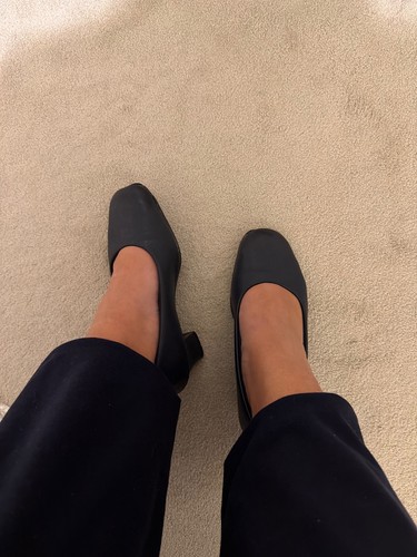 Used navy cabin crew - heels,