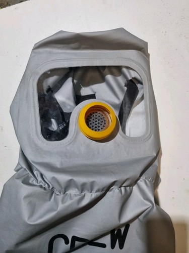 Cabin crew smoke emergency - cabin,