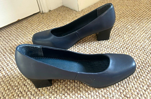 Used cabin crew heels