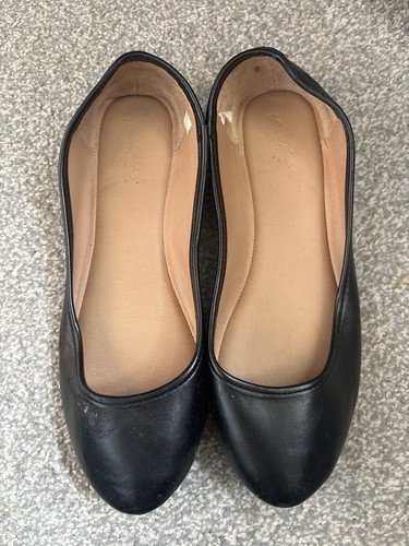 Used cabin crew shoes - cabin,