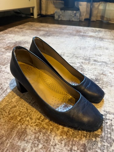 Cabin crew heels