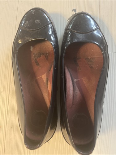 Well worn used cabin crew - used,