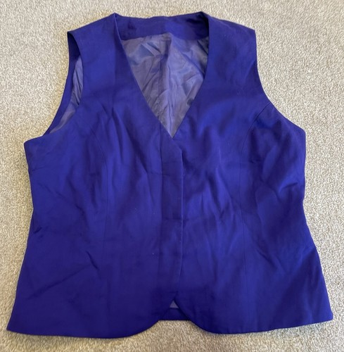 Flybe cabin crew purple - crew,