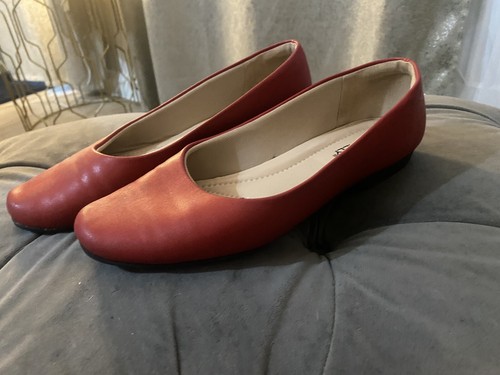 Used cabin crew shoes - cabin, red